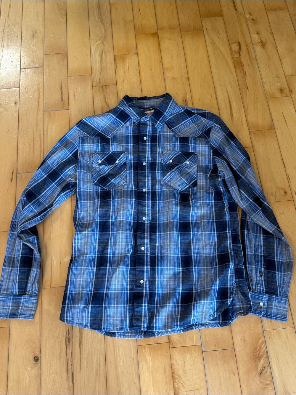 Levi's Vintage Blue Plaid Long-Sleeve Button-Down Shirt